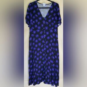Ava & Viv Floral Black  and Purple Short Sleeve
Flowy Dress Sz XXL